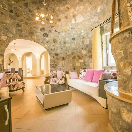 Villa White Rock 빌라
